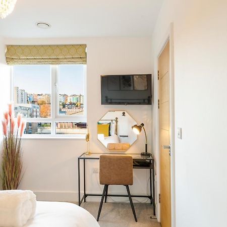 City Centre - Free Parking - Stylish 2 Bedroom Apartment Bristol Exterior foto